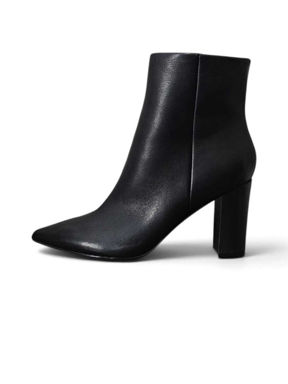 Marc Fisher LTD Ulani Black Leather Pointed Toe Block Heel Bootie Boots Size 8.5
